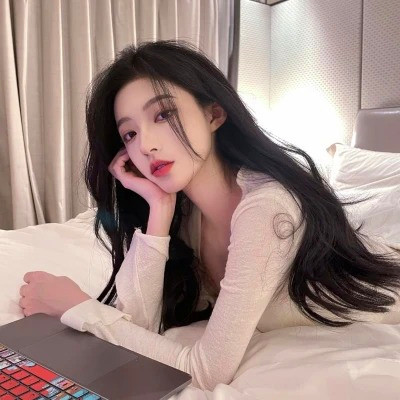 精致绝美好看的女生头像图片