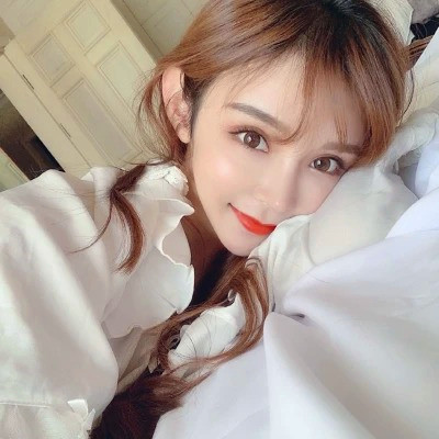 精致绝美好看的女生头像图片