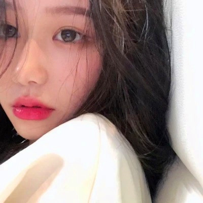 精致绝美好看的女生头像图片