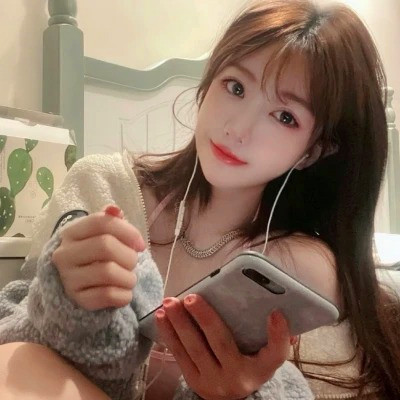 精致绝美好看的女生头像图片