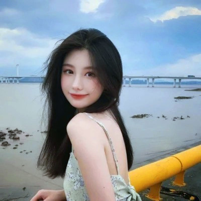 精致绝美好看的女生头像图片