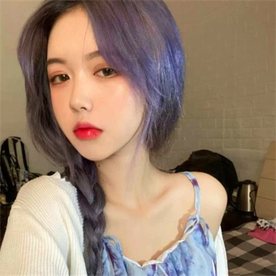 精致绝美好看的女生头像图片