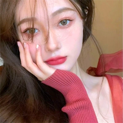 精致绝美好看的女生头像图片