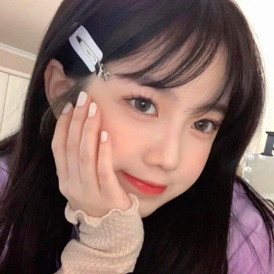 精致绝美好看的女生头像图片