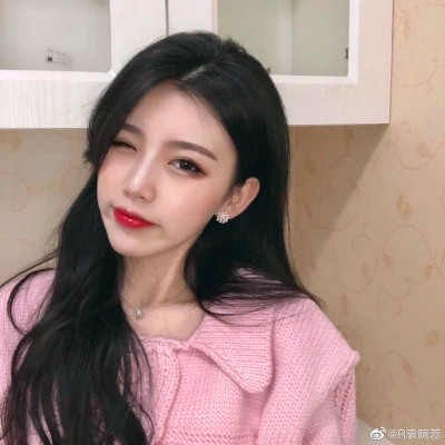 精致绝美好看的女生头像图片