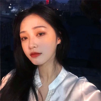 精致绝美好看的女生头像图片