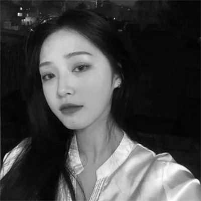 超好看的黑白头像女生高清图片