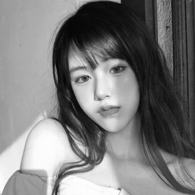 超好看的黑白头像女生高清图片