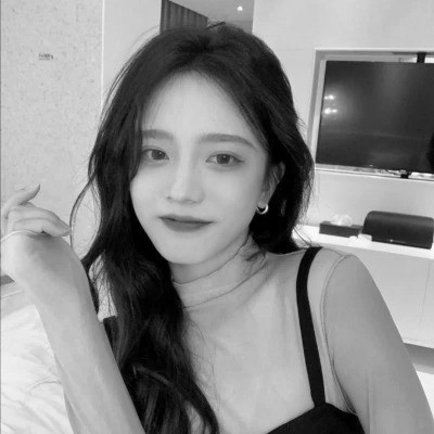 超好看的黑白头像女生高清图片