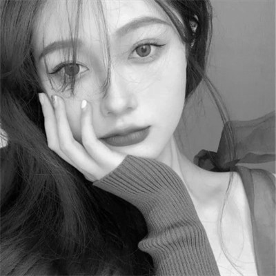 超好看的黑白头像女生高清图片