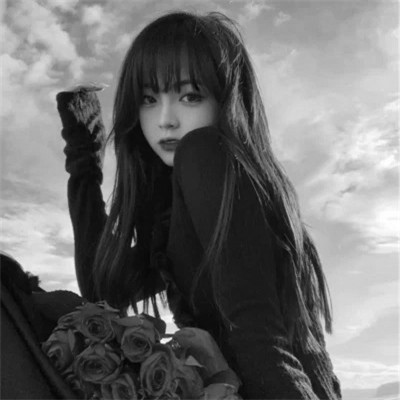 超好看的黑白头像女生高清图片