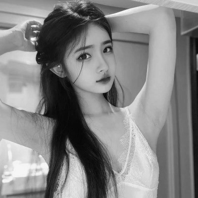 超好看的黑白头像女生高清图片