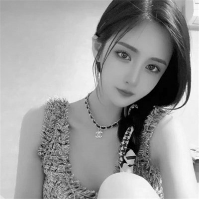 超好看的黑白头像女生高清图片