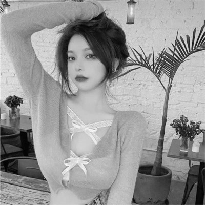 超好看的黑白头像女生高清图片