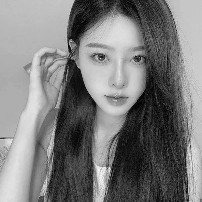 超好看的黑白头像女生高清图片