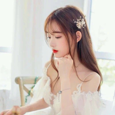 2025美女头像图片