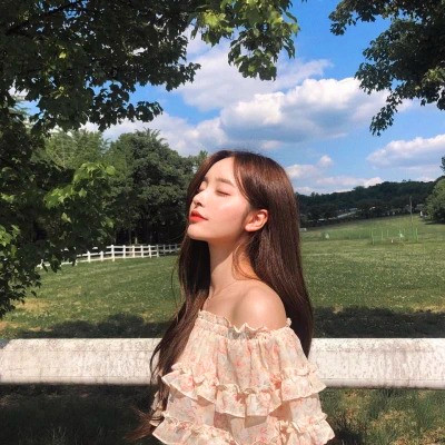2025美女头像图片