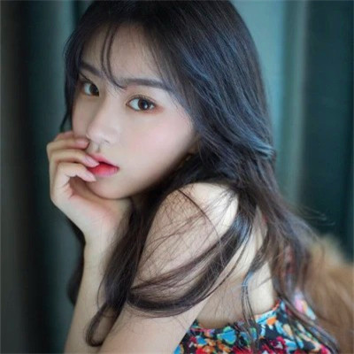 2025美女头像图片