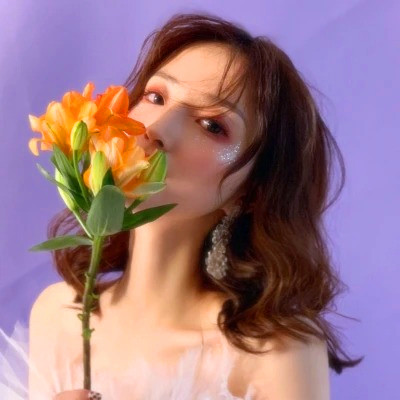 2025美女头像图片