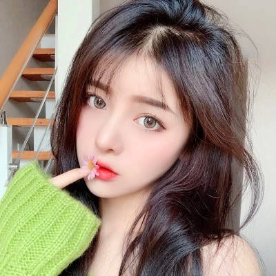 2025美女头像图片