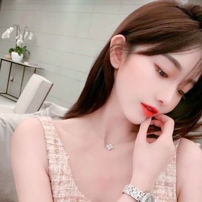 2025美女头像图片