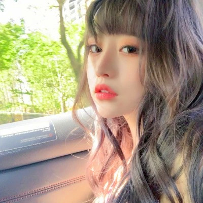2025美女头像图片