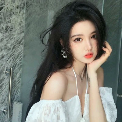 2025美女头像图片