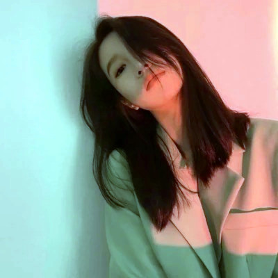2025美女头像图片