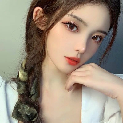 2025美女头像图片