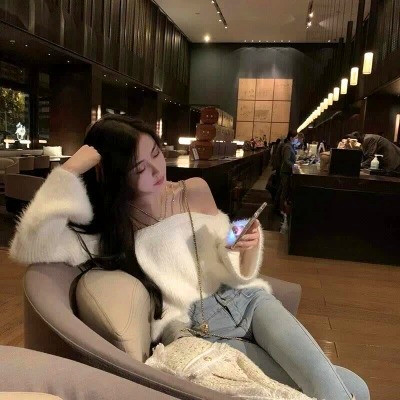 2025美女头像图片