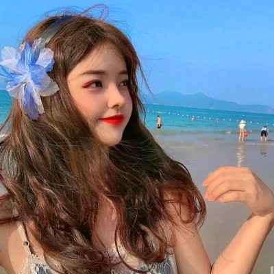 2025美女头像图片