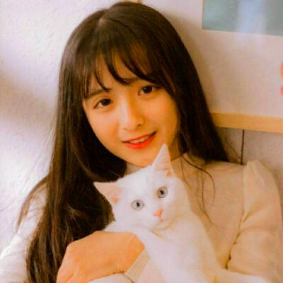 女生微信头像简约干净真人图片