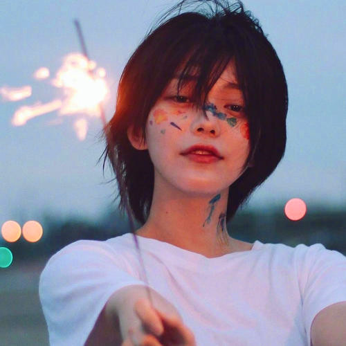 2025年最火的头像图片