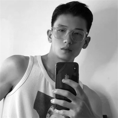 黑白系男生头像