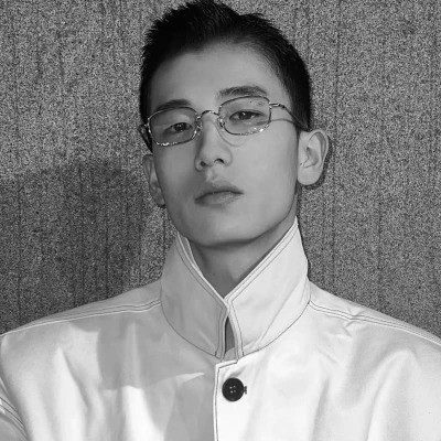 黑白系男生头像