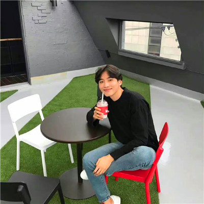 超帅的真人男生头像