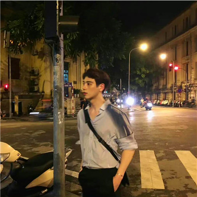 超帅的真人男生头像