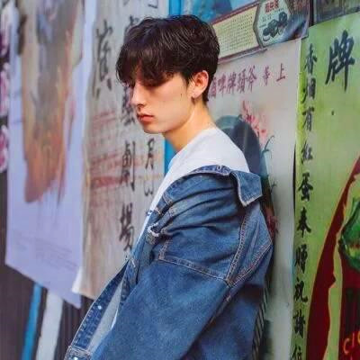 超帅的真人男生头像