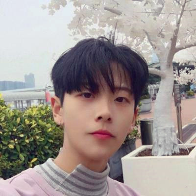 超帅的真人男生头像