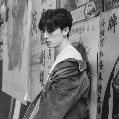 高清黑白男生头像图片
