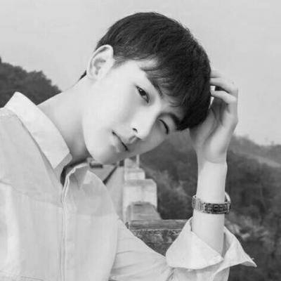 高清黑白男生头像图片