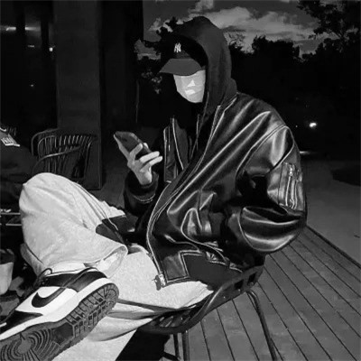 真人男生超酷帅气头像图片