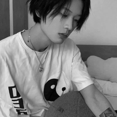 真人男生超酷帅气头像图片