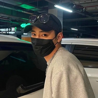 真人男生超酷帅气头像图片
