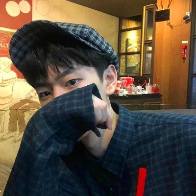 真人男生超酷帅气头像图片