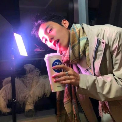 真人男生超酷帅气头像图片