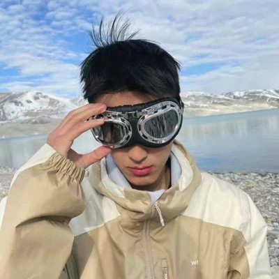 男生头像冷酷帅气阳光图片