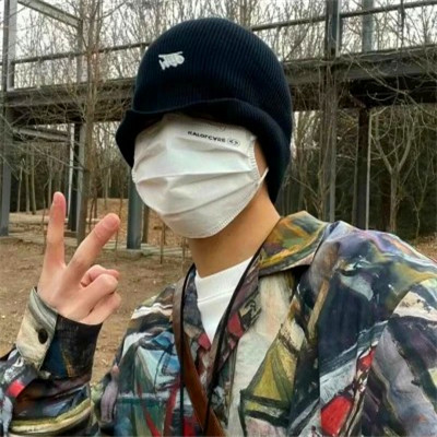 男生头像冷酷帅气阳光图片