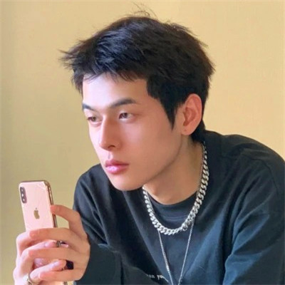 小众不易撞的头像男生真人图片