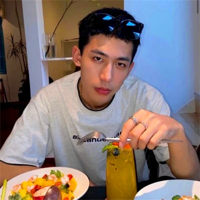 小众不易撞的头像男生真人图片